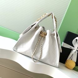 Chanel 25 White 