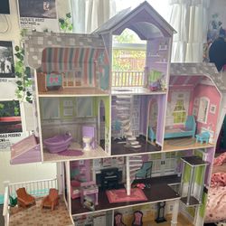 Doll Play House 