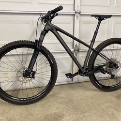 2021 Specialized Fuse Comp 29 Mountain Bike