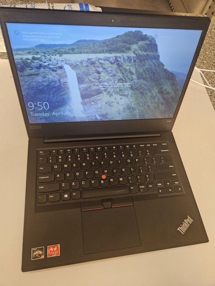 Lenovo ThinkPad E485 AMD Ryzen 7 16gb Ram 640gb Drive 14" Screen
