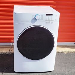 GAS DRYER BRAND NEW 
