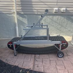 Dog Trotter USA LARGE (Barley Used)