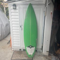 5’11” Nezzy Surfboard 