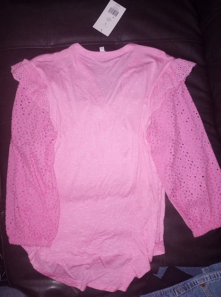 Crown & Ivy Size Small Never Worn New With Tags Neon Pink Shirt 