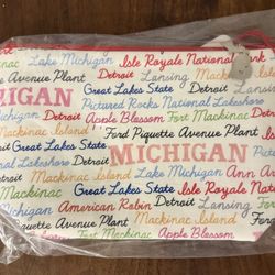 Michigan zippered pouch