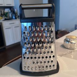 Standing Box Cheese Grater 9.5" x 6"