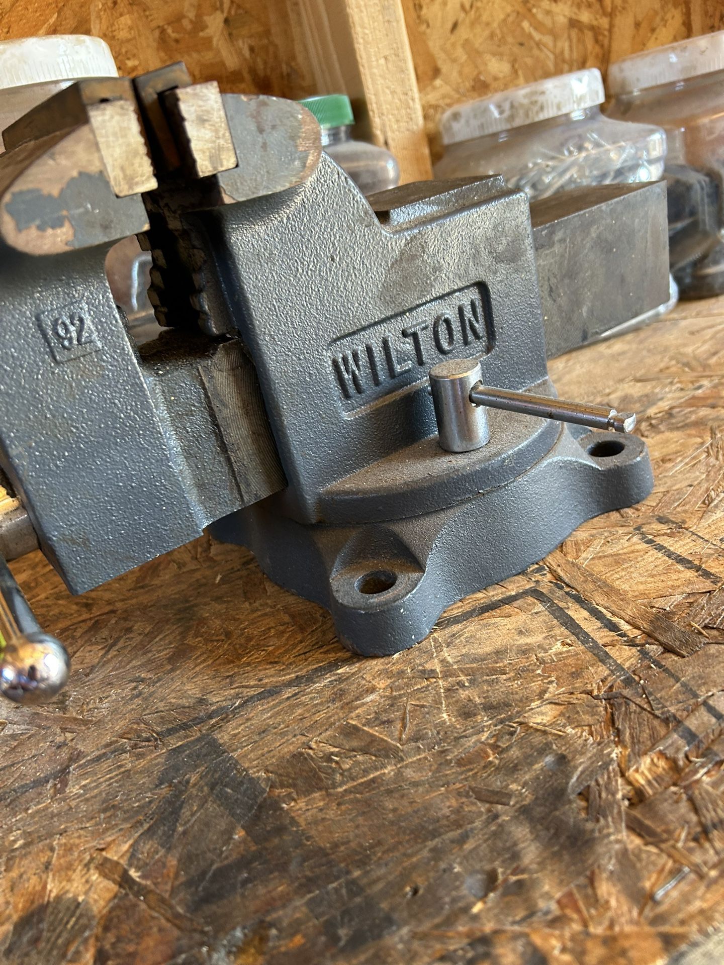 Bench Vise