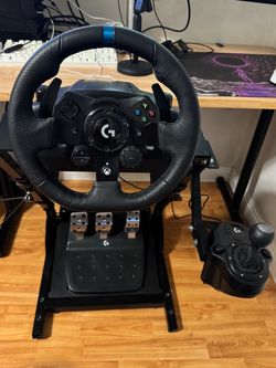 Logitech G923  racing sim Wheel/Pedals/Shifter + stand