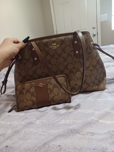 COUCH PURSE, MATCHING WALLET