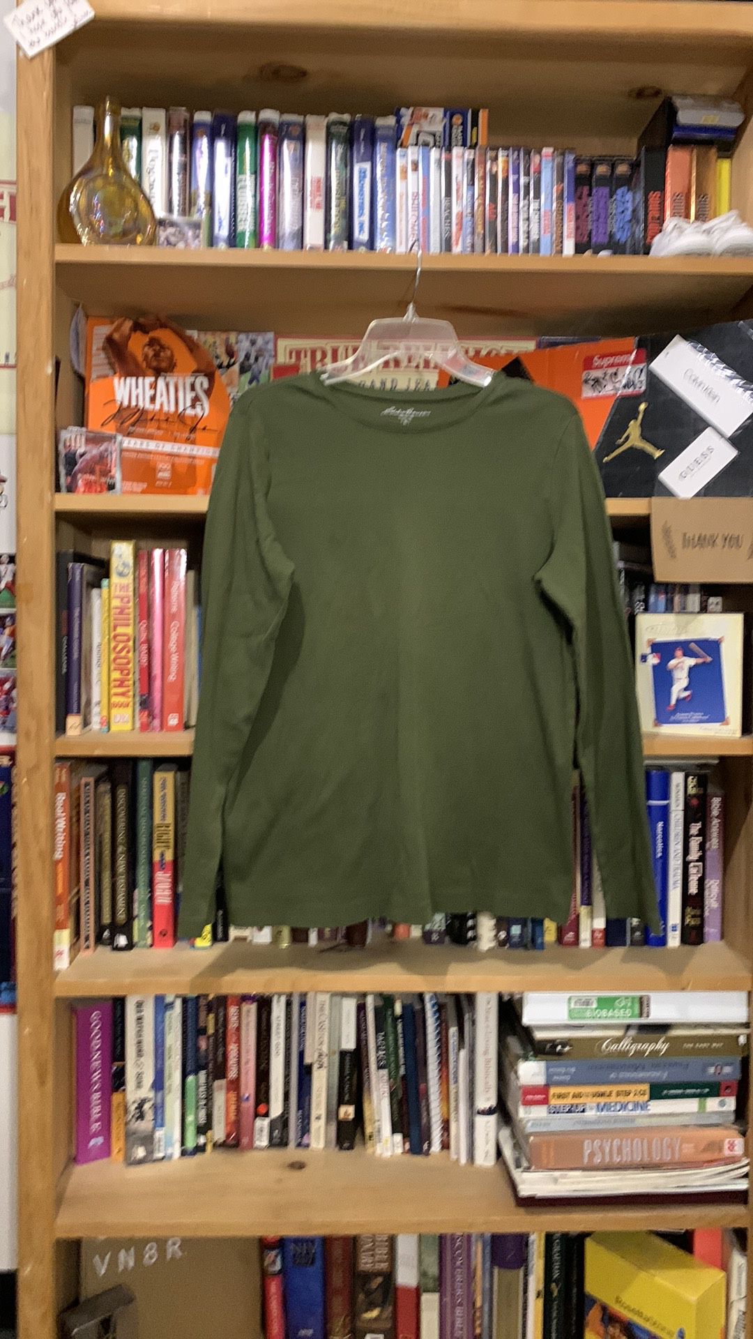 EDDIE BAUER Seattle-women’s green long sleeve slim fit basic crewneck tee-shirt