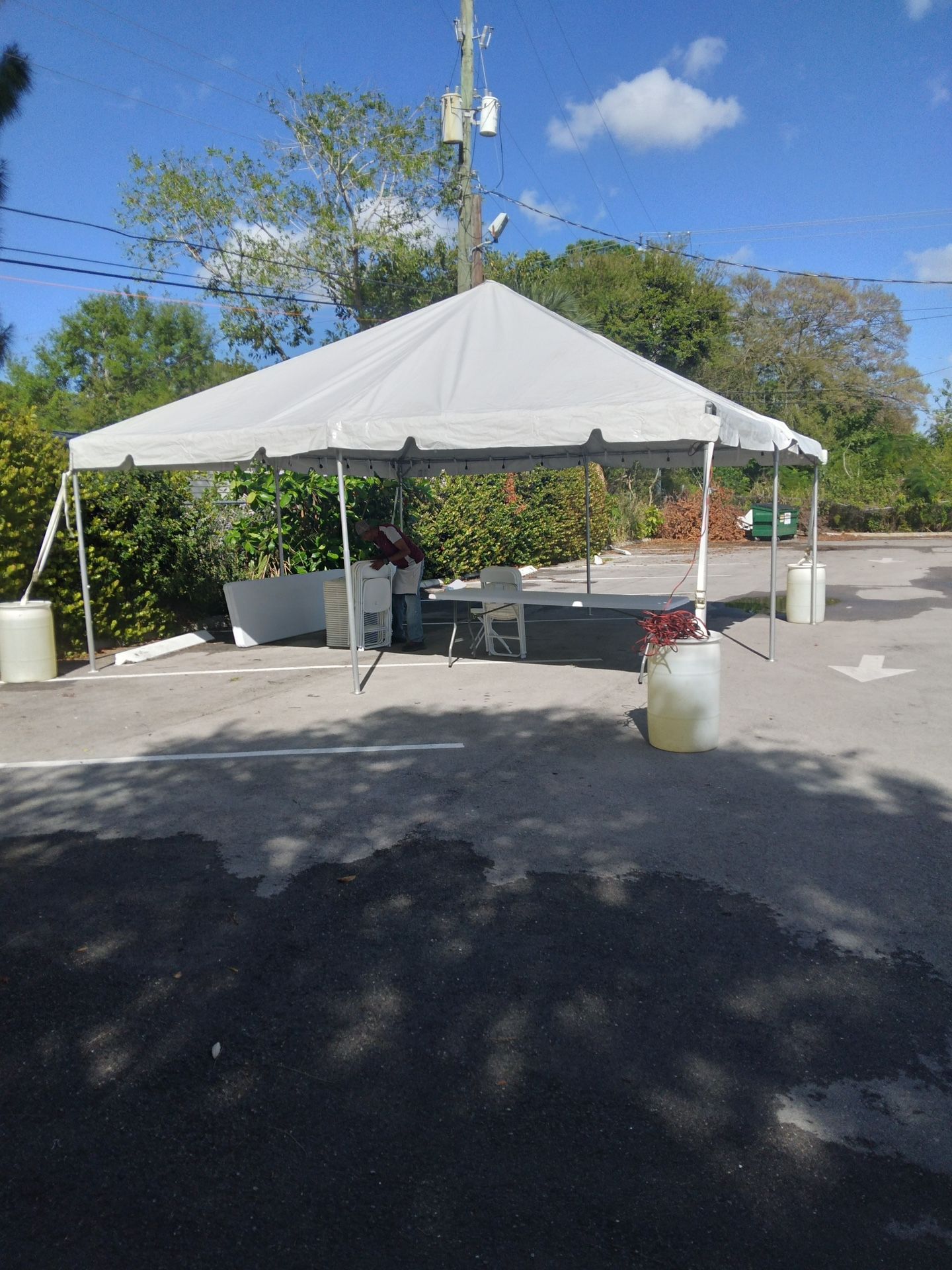 Used 20x20 Tents S,a,l,e