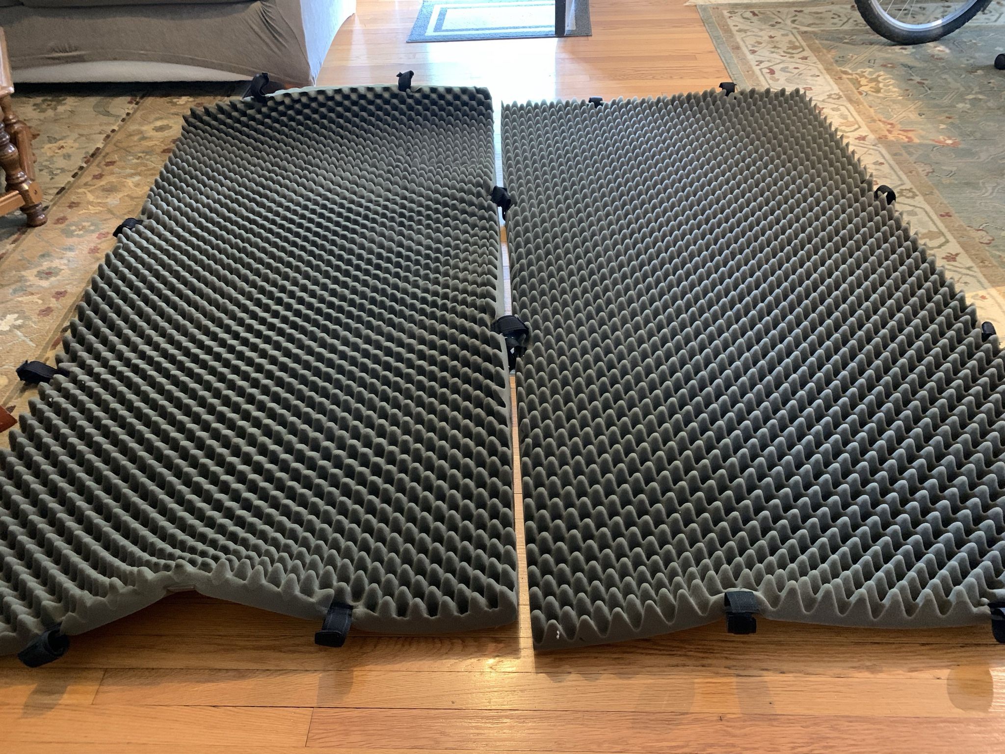 Studio Wall Soundproofing With Velcro Straps
