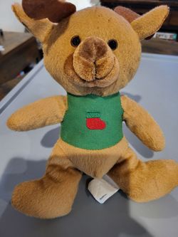 🦌🎄 Kellytoy Christmas Reindeer Plush Green Stocking Sweater – 2015 – 10"