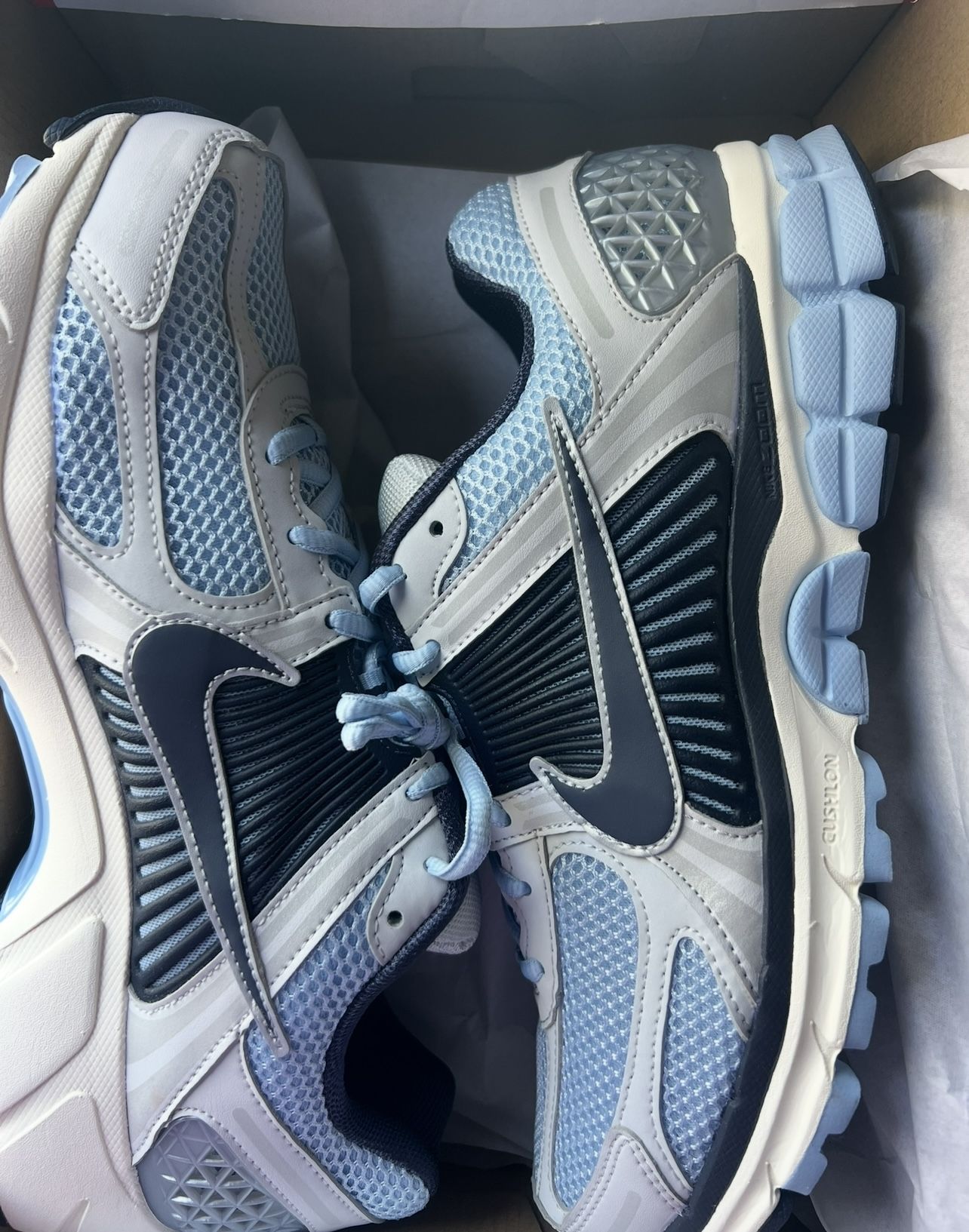 Vomero 5 Psychic Blue 