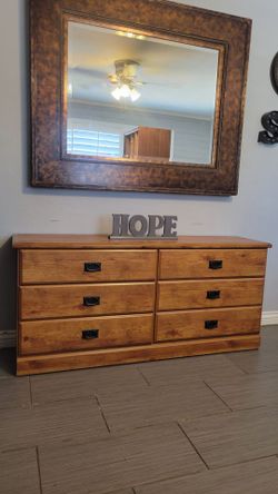 NICE LONG DRESSER