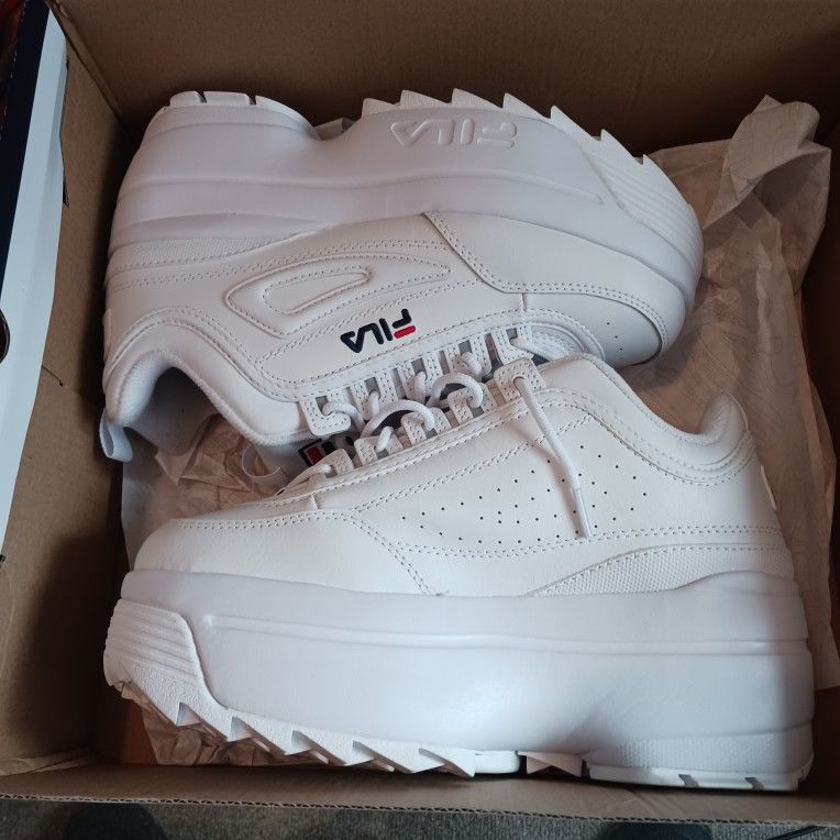 Fila Disruptor 2. White, Women 8.5.