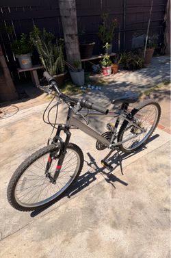 HUFFY “Rock Creek” 18 Speed Bike “24” (Good Conditions)