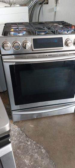 Samsung Stainless 5 Burners Convection Oven Stove
