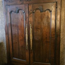 ARMOIRE, CHESTNUT WOOD 