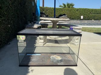 40 Gallon Reptile enclosure