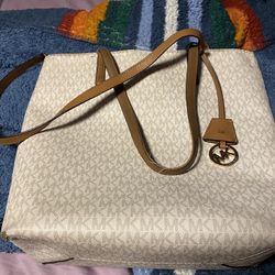 Michael Kors Bags 