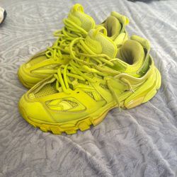 Lime balenciaga tracks
