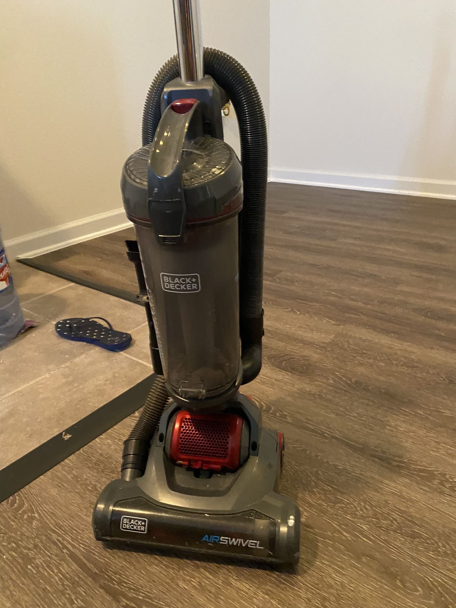 Bagless Vacuum 