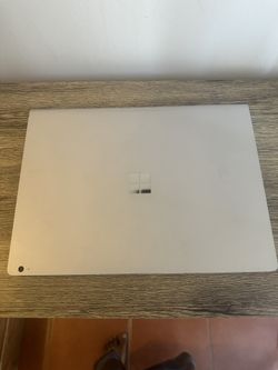Microsoft Surface Laptop