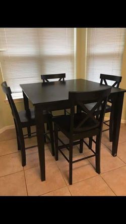 BRAND NEW COUNTER HEIGHT DINING TABLE
