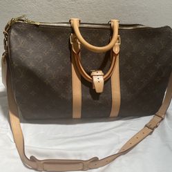 Louis Vuitton Keepall 45 carry-on Duffle Bag (Authentic)