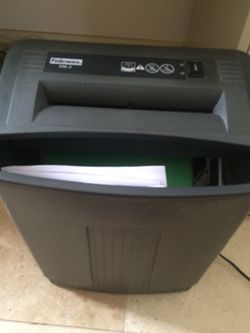 Paper shredder