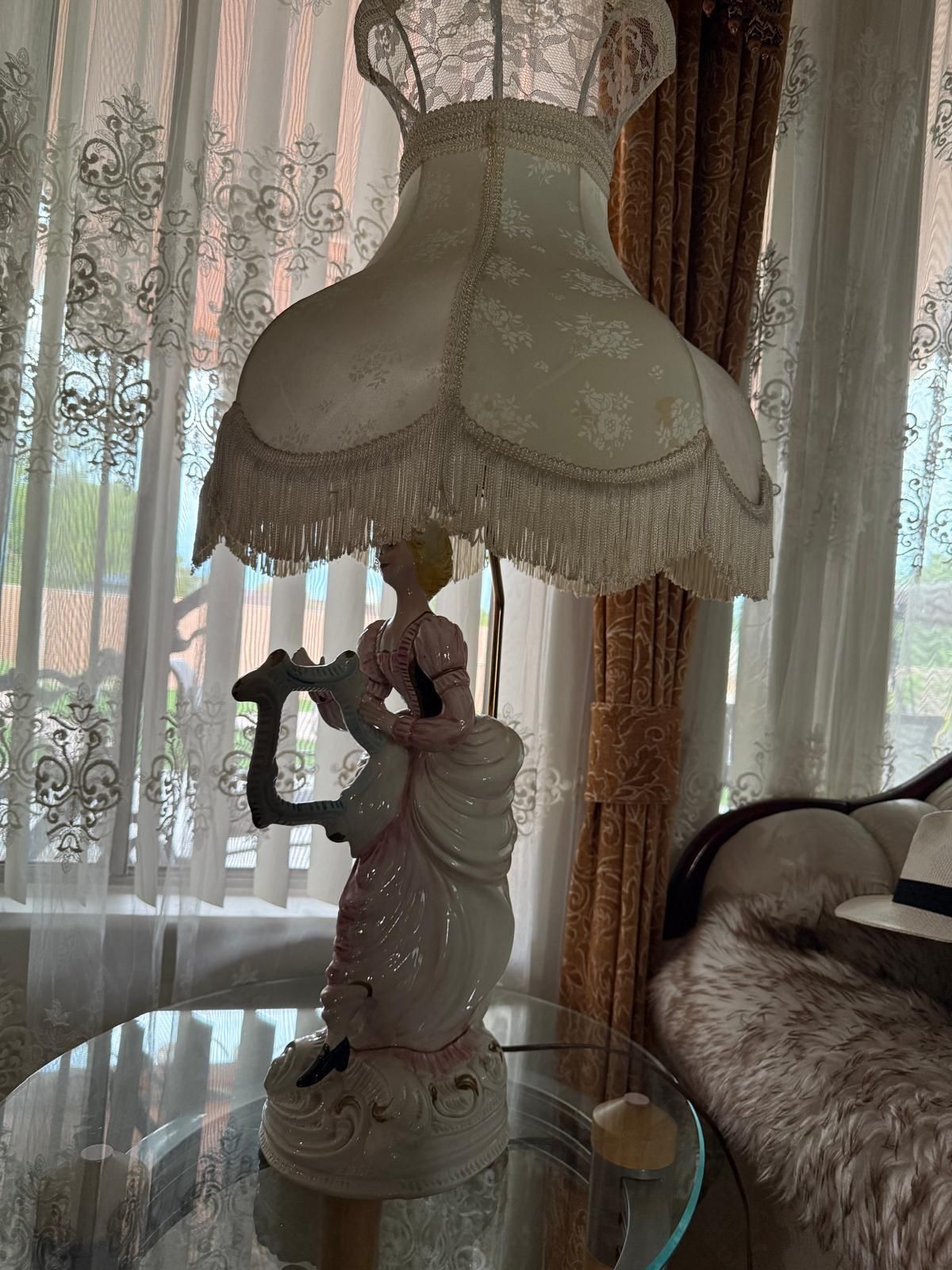 Man/women Set Lamp
