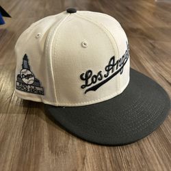 Los Angeles Dodgers New Era Fitted Hat World Series Patch Size 7 1/2 