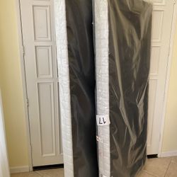 California King Under Matress Box. 