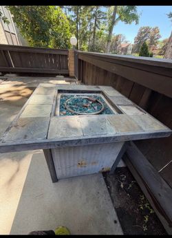 Propane Outdoor Fire Pit Table w/ Fire Glass – Needs Minor Repair