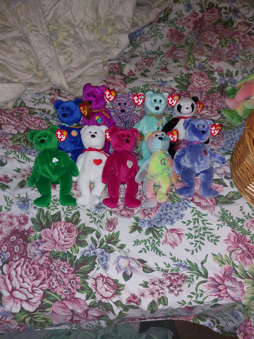 Collection Of Top Beanie Babys 