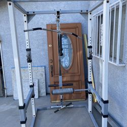 Weigh Squat Rack Ajustable With Pull Down Pull Up With 3 Attachment Still Good Condition 