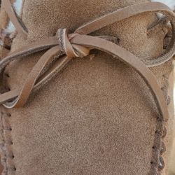 Ugg W Dakota Chestnut Size 6. 7. 9 .10