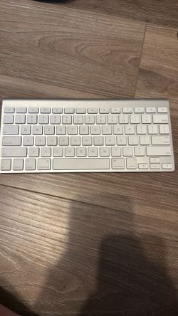 Apple Model A1255 Keyboard 