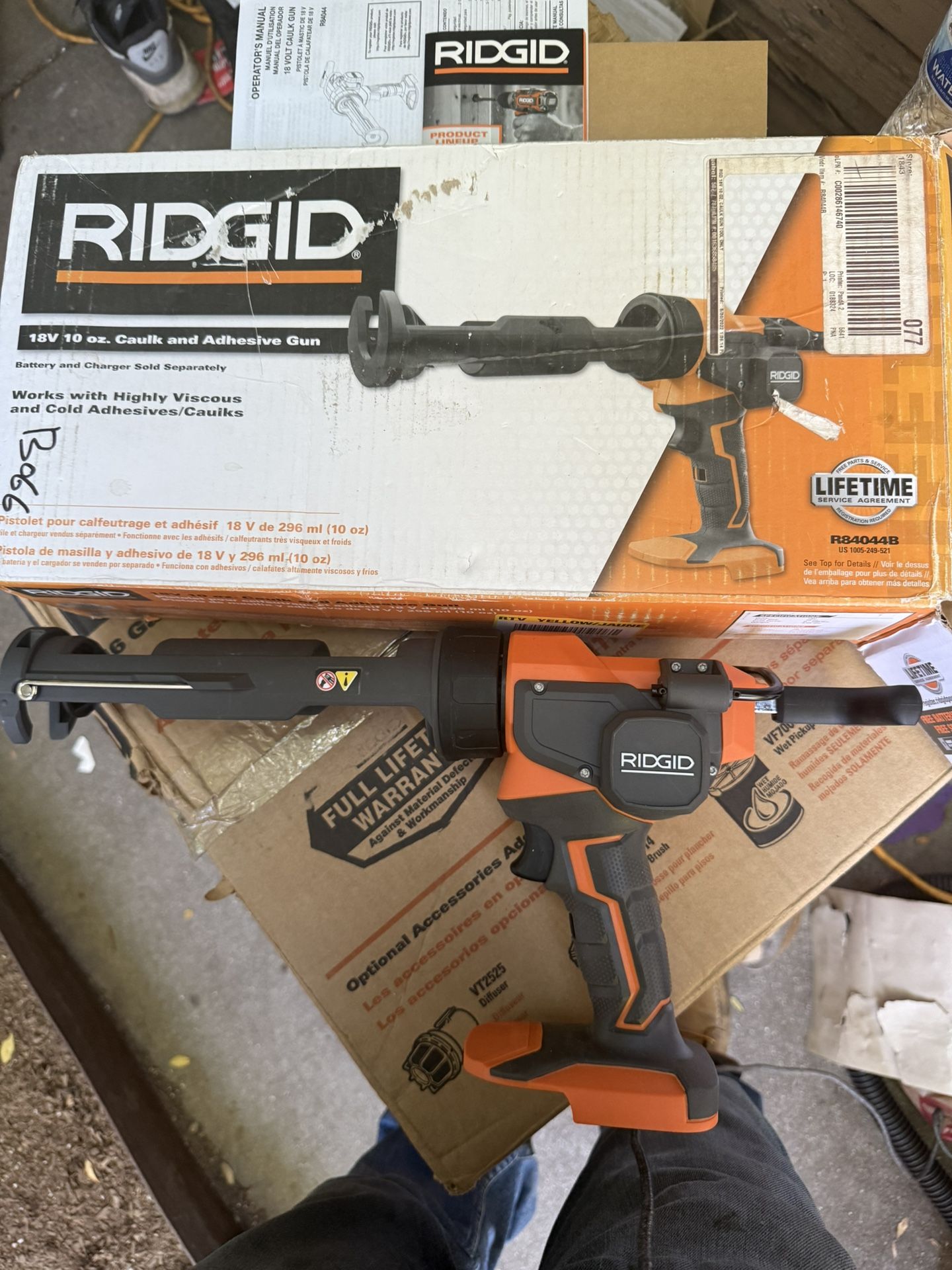 18V Cordless 10 oz. Caulk Gun and Adhesive Gun