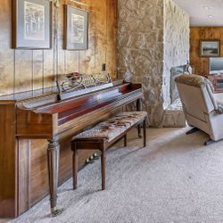 Gulbransen Upright Piano 