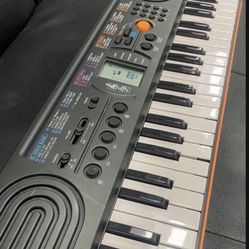 CASIO PIANO KEYBOARD 