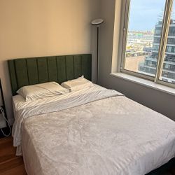 QUEEN BED FRAME - GREEN - LIKE NEW - 