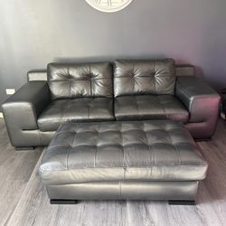 Black Leather Couch 