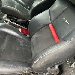 2009 SRT FRONT SEATS