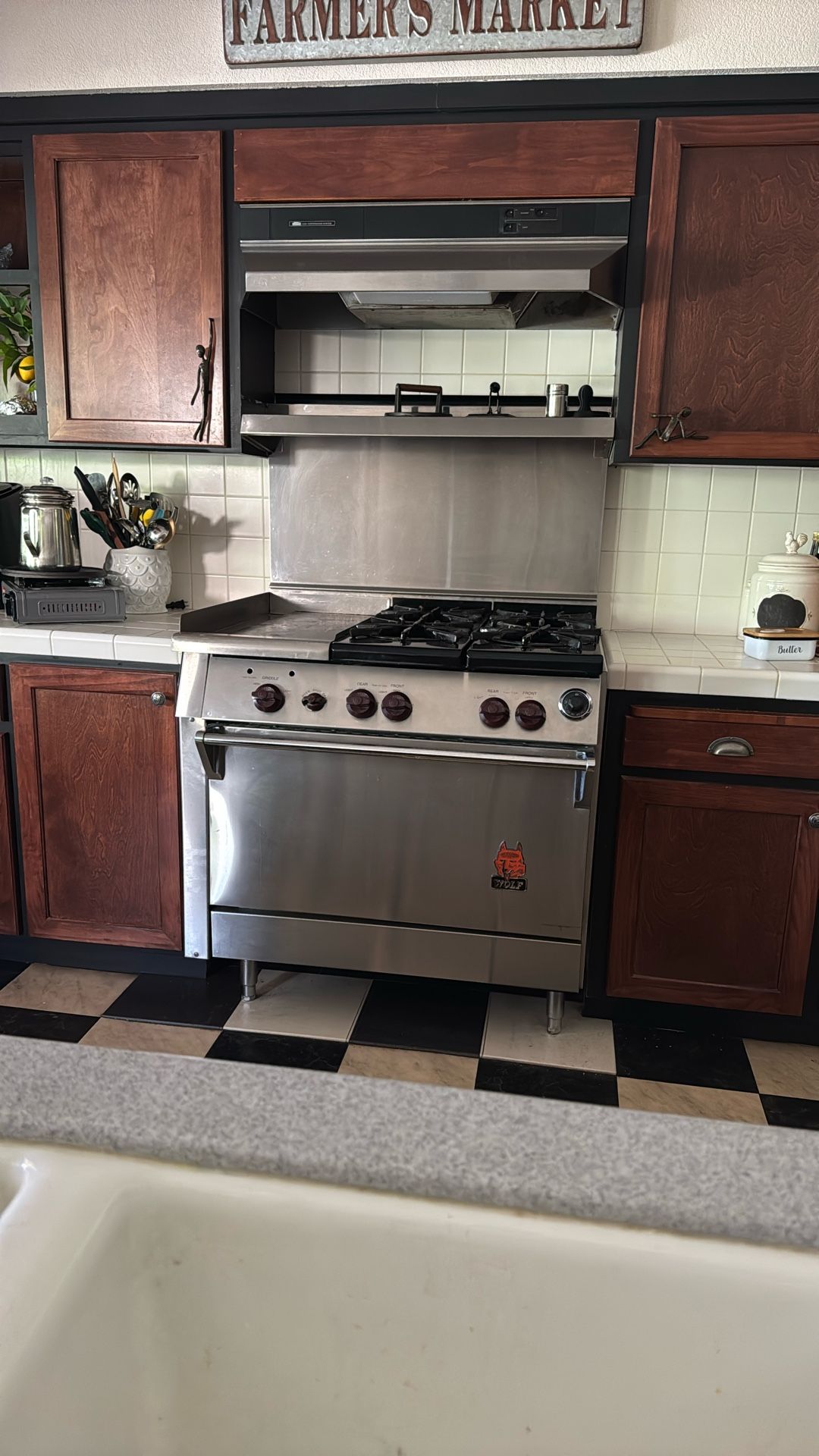 36 inch 4 burner Wolf Stove Not Sure How Old It Is Probably Around 30 Years Old