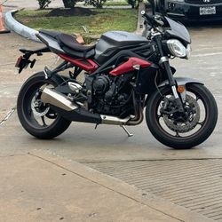 2015 Triumph 675 street triple R