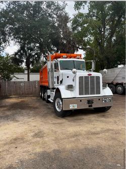 Dump truck