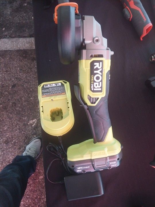 Rioby grinder pila 2.0 y cargador
