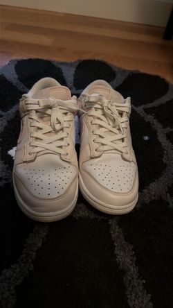 Nike Dunk Low Cream/pink  size 8.5